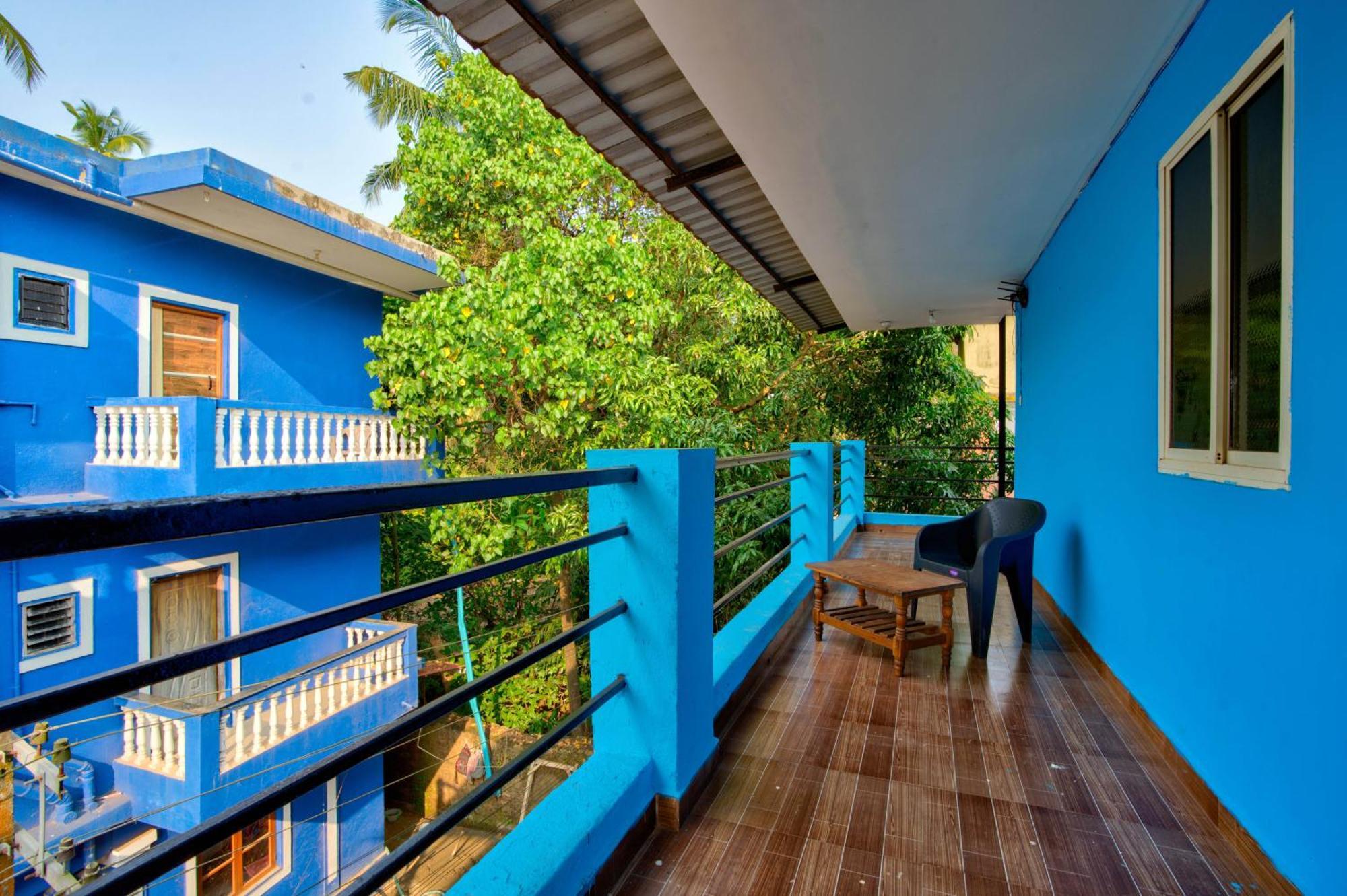 Hotel Savita Calangute Bagian luar foto